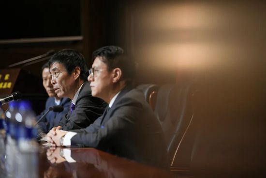 操屁股的视频